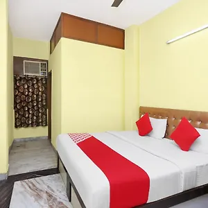 https://oyo-12190-blue-umbrella.hotelsdelhi.org