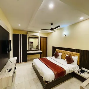https://hotel-augusto-varanasi.hotels-varanasi.com