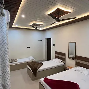 https://house-gauri-kedareshwar.hotels-varanasi.com